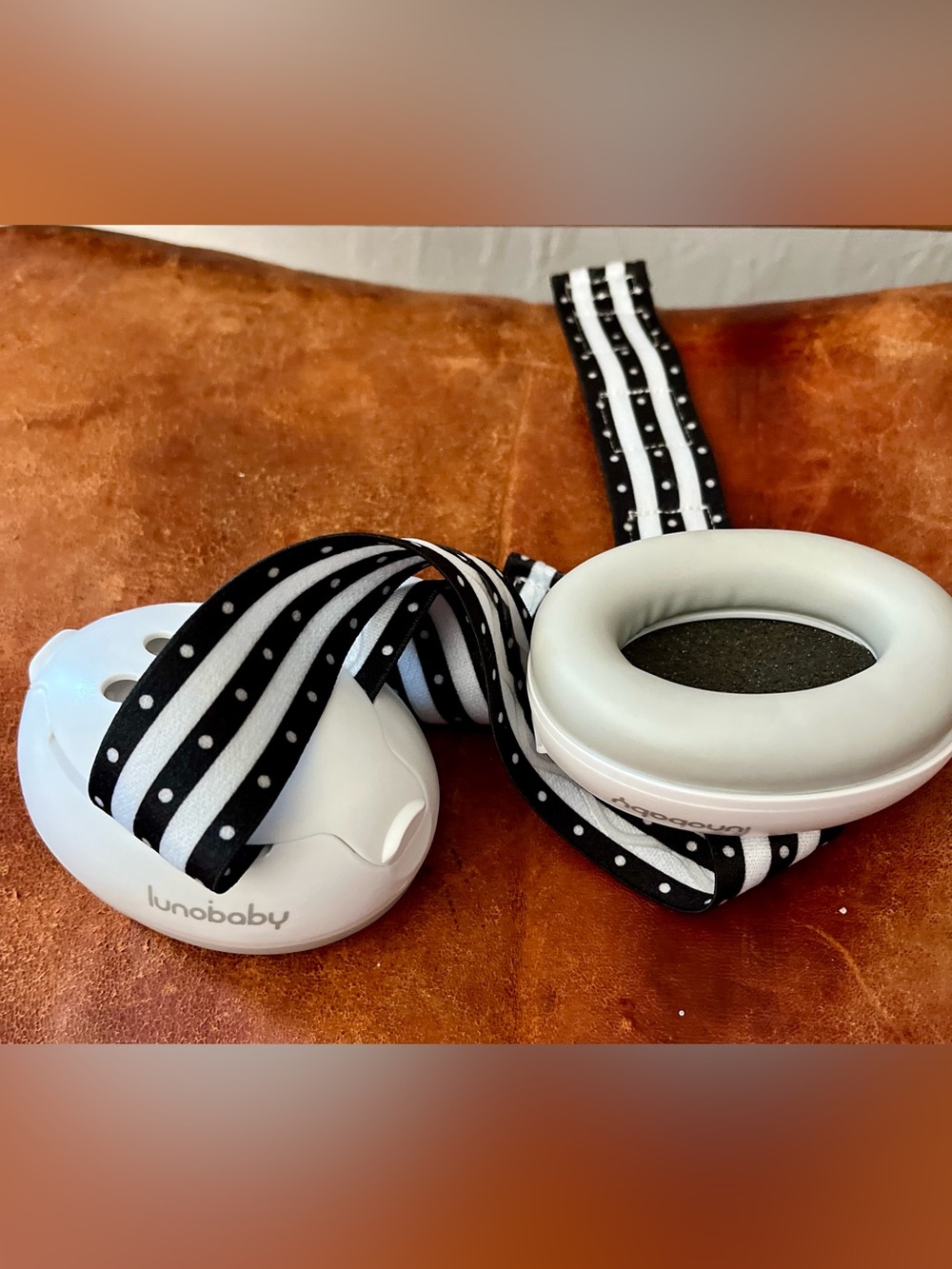 LunoBaby Over-Ear Infant 0-36 months Headphones with Black & White Strap